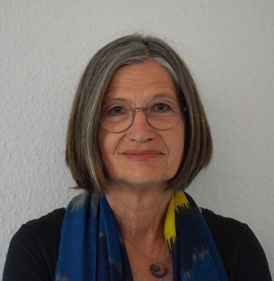Dr. Gisela Steenbuck